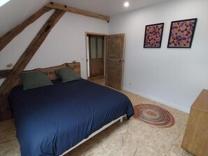 3 bedrooms, free WiFi - Cottage for 5, nature & greenery, pets welcome (Chavroches)