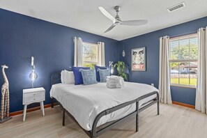 4 chambres, fer et planche à repasser, accès à Internet, literie fournie