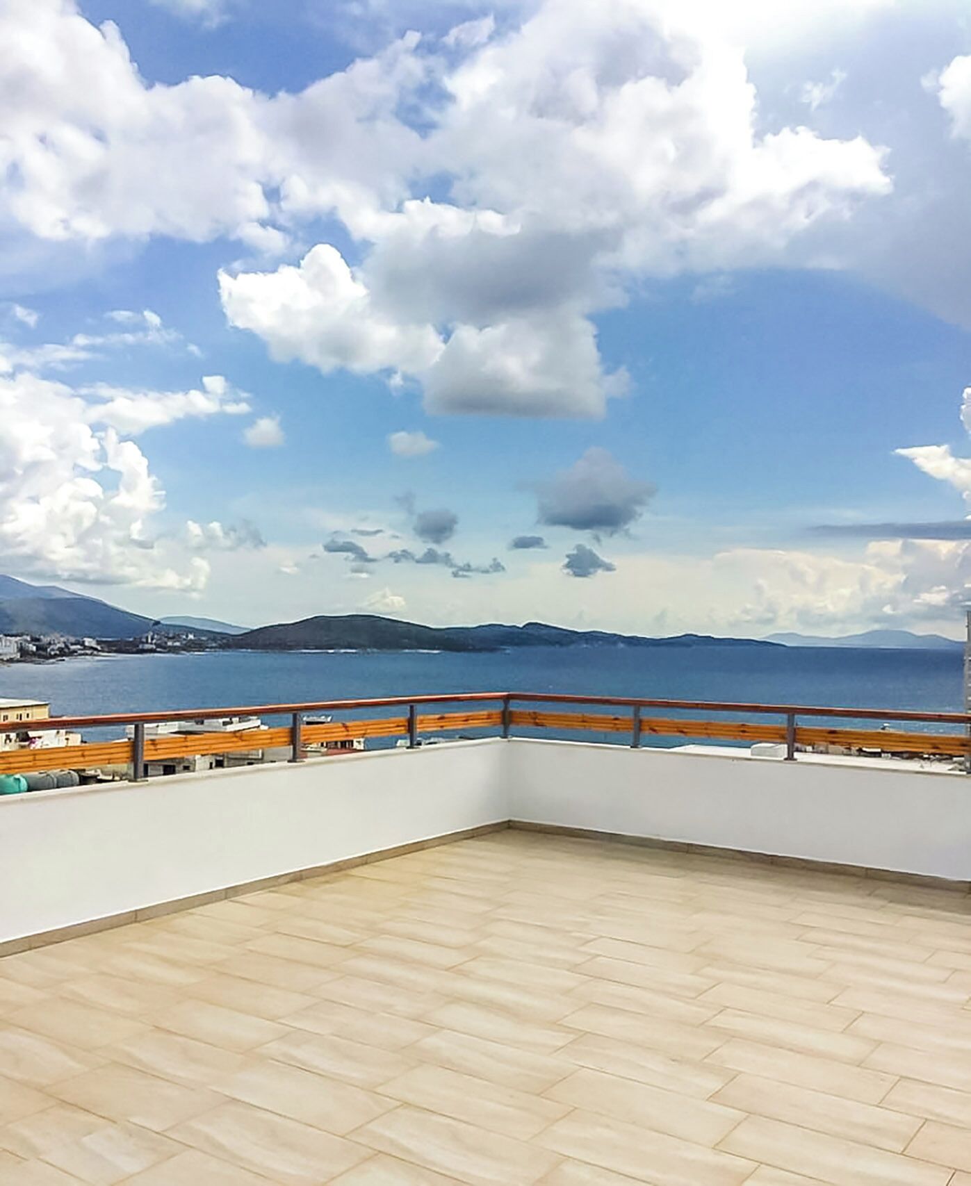Foto - Lazy Roo Hostel Saranda