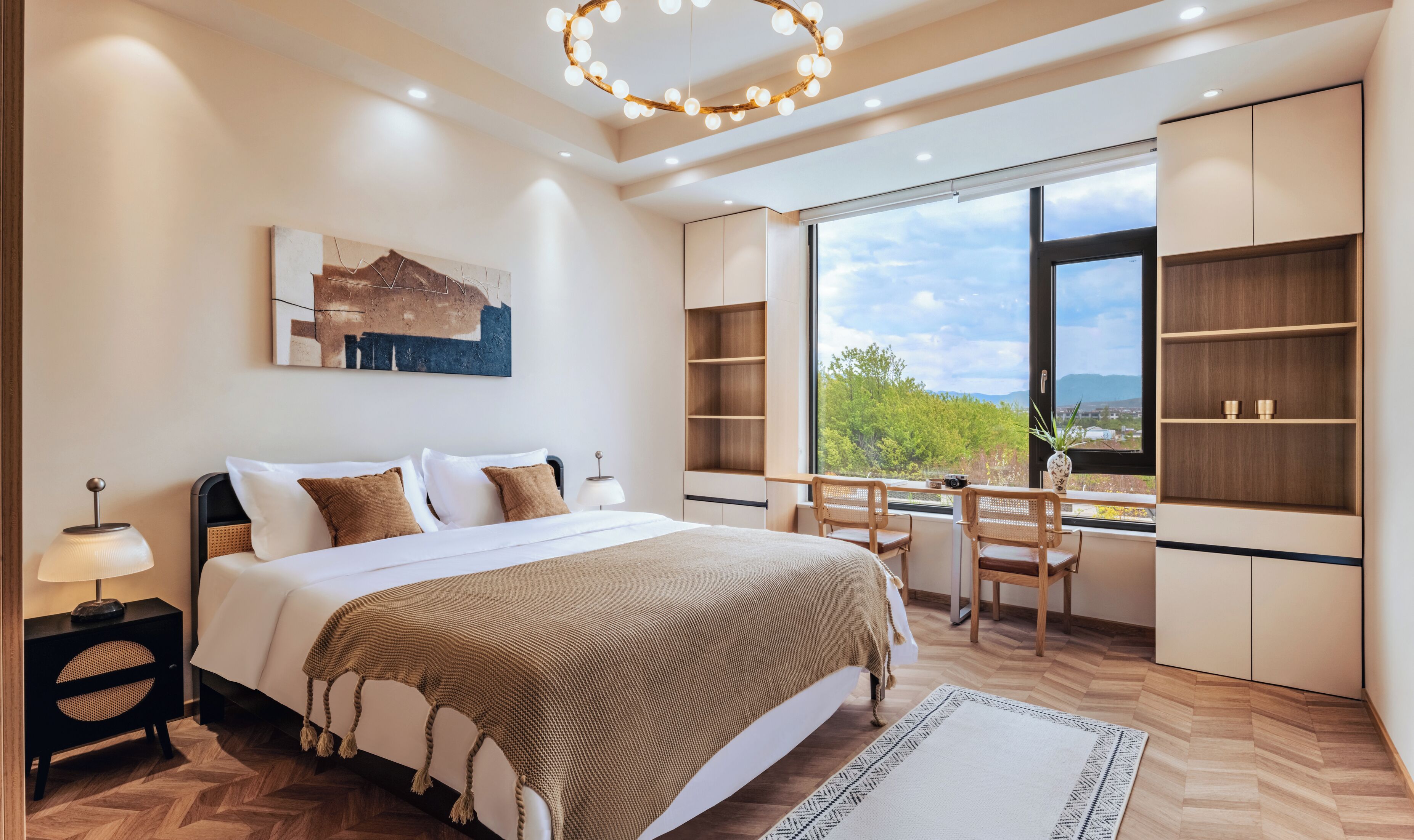 4 habitaciones, escritorio, tabla de planchar con plancha y wifi gratis 