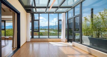 Stylish Designer Villa in Lijiang,4BR, Garden View, Calm and Chill