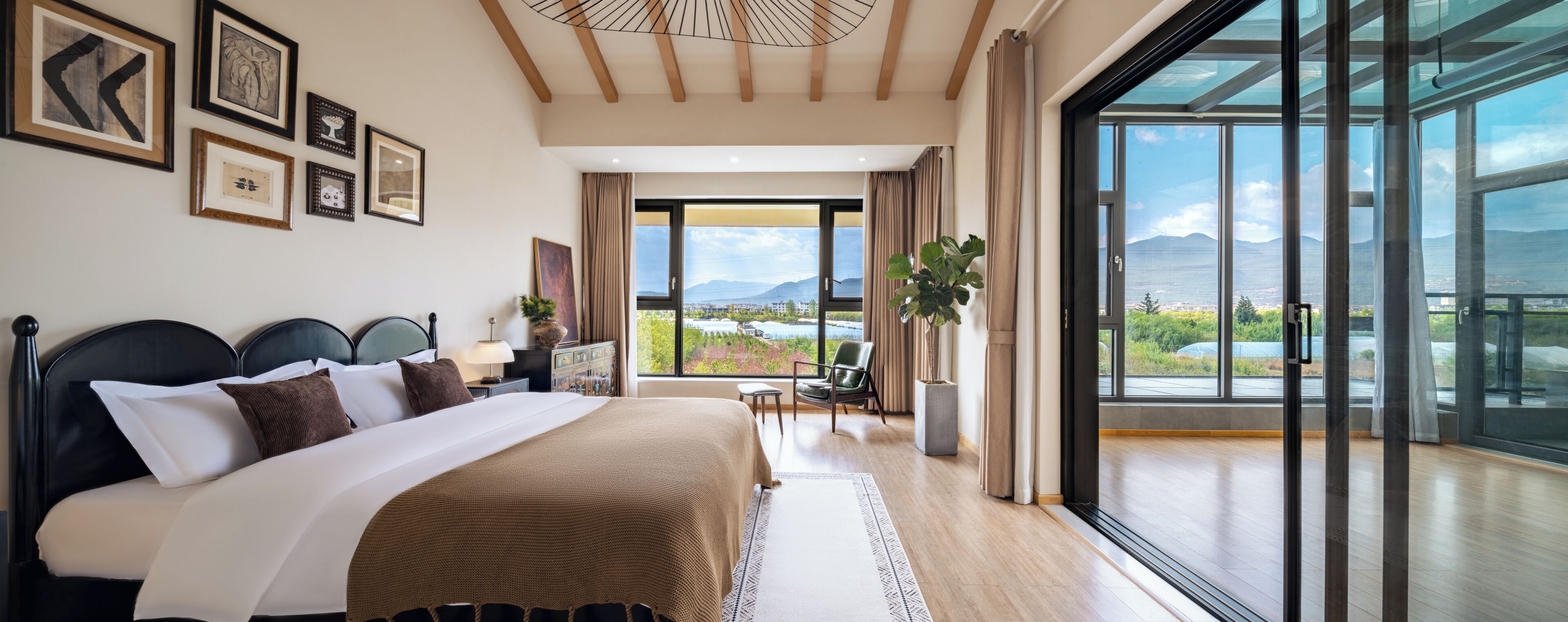 4 habitaciones, escritorio, tabla de planchar con plancha y wifi gratis 