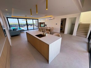 Dining - Villa Nikandra
A six bedroom Villa designed for a perfect holiday (Žrnovnica)