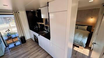 Réfrigérateur, four, plaque de cuisson, lave-vaisselle