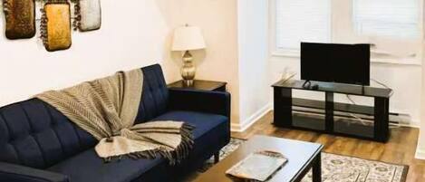 テレビ、書斎 / ワークスペース