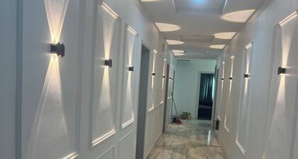 FLORENCE HOTEL AND SUITES