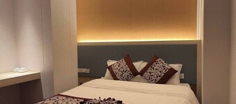 A1 Royal hotel Riverside 