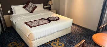 A1 Royal hotel Riverside