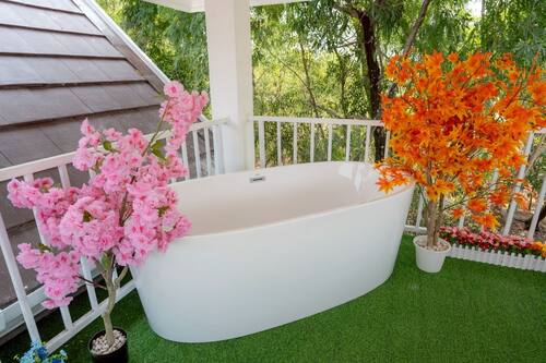 Deluxe-Villa, 3 Schlafzimmer, Poolblick | Komfortbadewanne