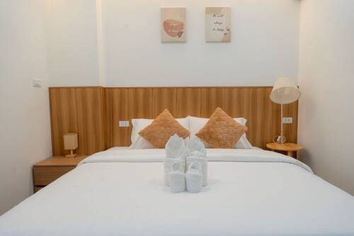 Deluxe-Villa, 3 Schlafzimmer, Poolblick | 3 Schlafzimmer, kostenloses WLAN, Bettwäsche