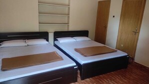 Quadruple Ac Room