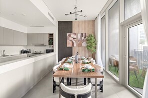 Dining - Elegant 4BR Harbour | Stay City Views & Pool Access in Prime Location (Dubai Creek Harbour)