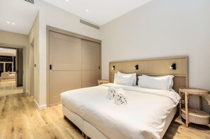 3 chambres, fer et planche à repasser, lit parapluie, Wi-Fi gratuit