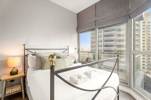 2 chambres, fer et planche à repasser, lit parapluie, Wi-Fi gratuit