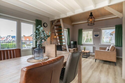 Close to the sea in Domburg | Schelpweg 5a | Hello Zeeland