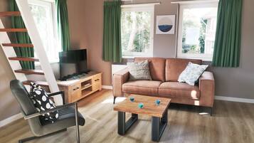 Een televisie en een kantoor