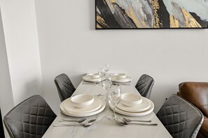 Dining - Central Dubai 1BR with Pool, Gym, WiFi, and Full Kitchen Access (Al Jaddaf)