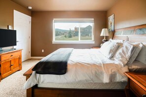 3 chambres, fer et planche à repasser, lit parapluie, Wi-Fi