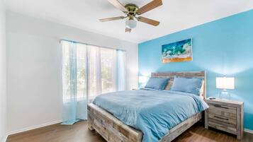 3 bedrooms, iron/ironing board, WiFi, bed sheets