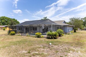 Exterior - 3BR Wesley Chapel Retreat with Private Pool • Pet-Friendly • Spacious Parking (Zephyrhills)