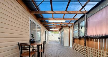 Coleman Comfort Hub - close to City&Air port