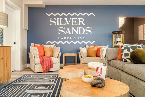 The Silversands Lakehouse