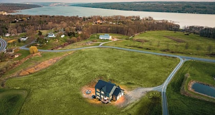 The Silversands Lakehouse | Hot Tub • Sauna • Game Room