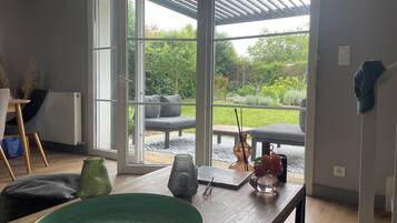 TV, computer monitors