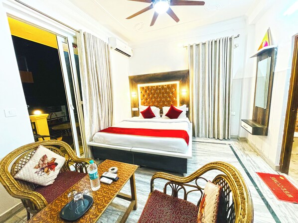 Habitación doble | Escritorio