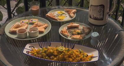 Lovely 4-bedroom villa with WiFi in New Tehri