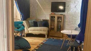 Apartment | Living area | TV