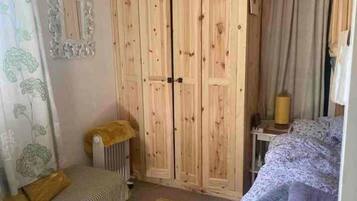 Apartment | 1 bedroom, free WiFi, bed sheets