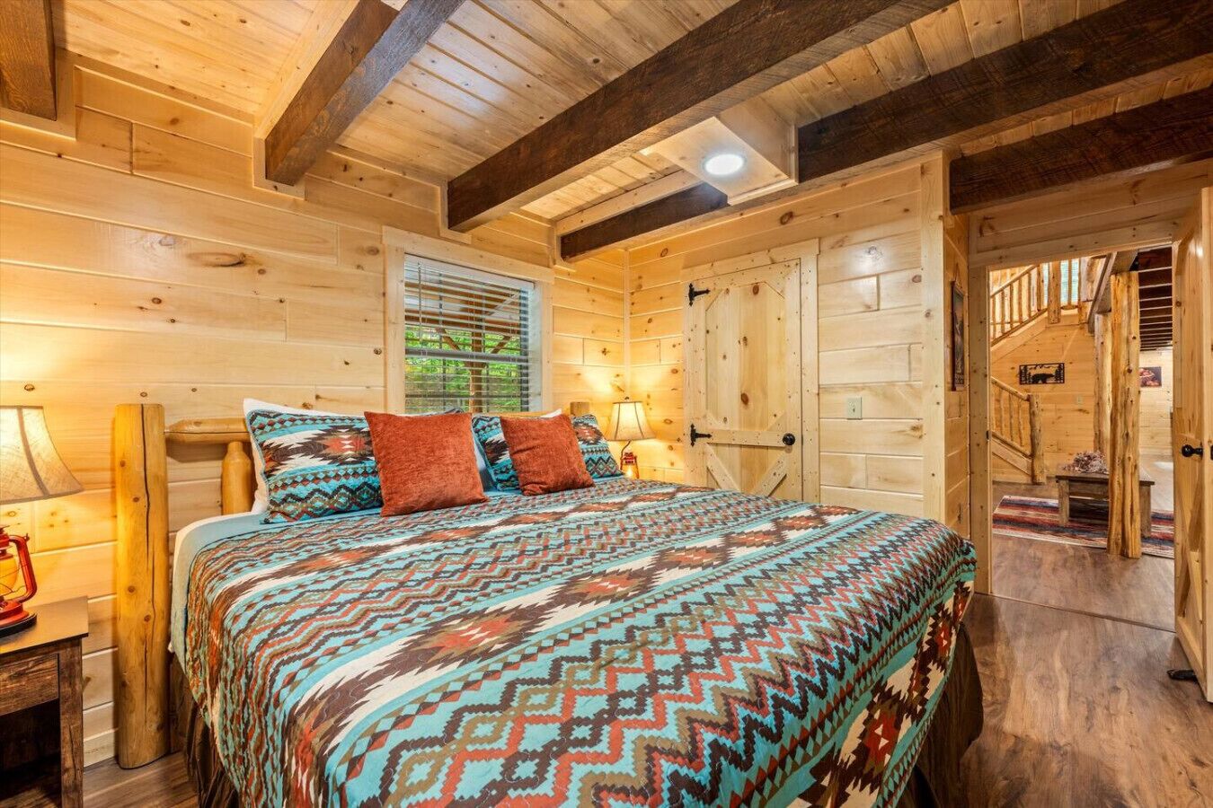 2 bedrooms, desk, iron/ironing board, travel crib