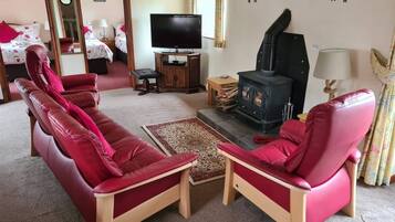 2 Schlafzimmer, Bügeleisen/Bügelbrett, Reisekinderbett, kostenloses WLAN