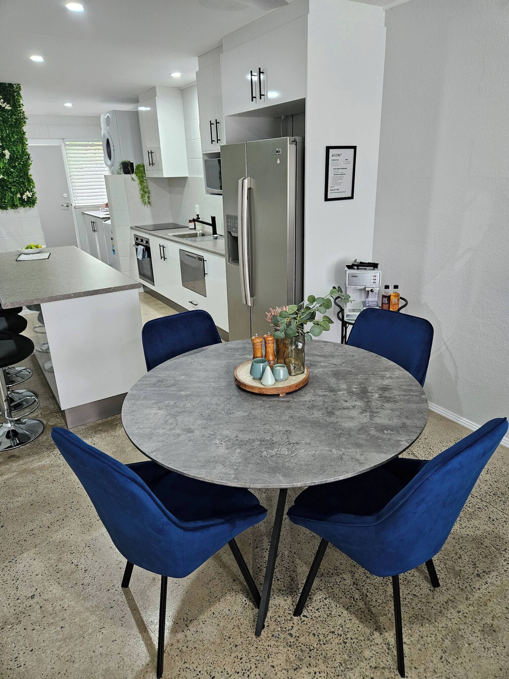 Appartement, 3 chambres, accessible aux personnes à mobilité réduite, fumeurs | Salle à manger