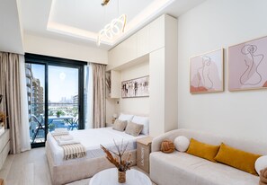Comfort-Apartment, Balkon, Poolblick