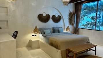 Family Villa, 2 Bedrooms, Sea View | 1 bedroom, in-room safe, iron/ironing board, free WiFi