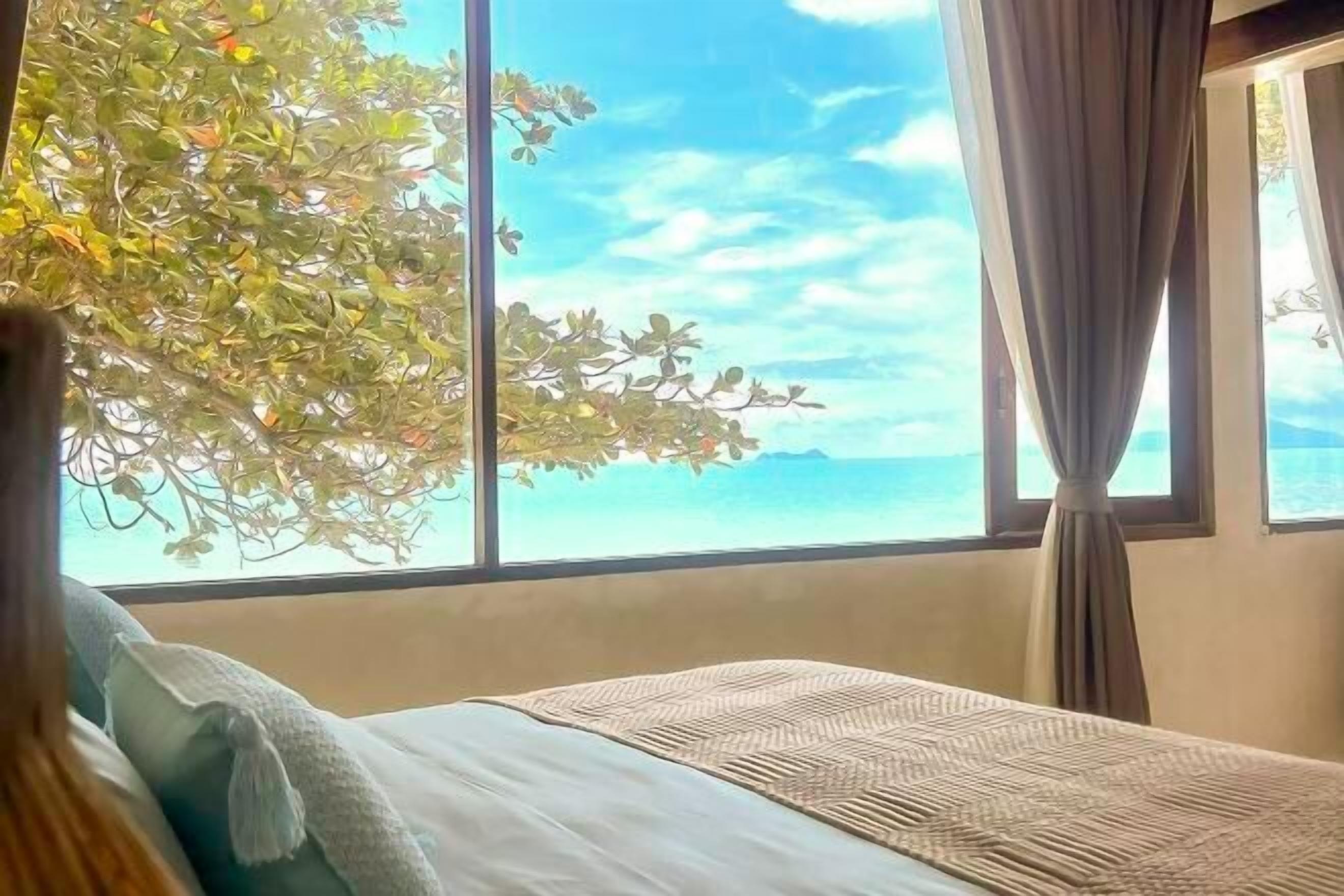 1 bedroom, in-room safe, iron/ironing board, free WiFi