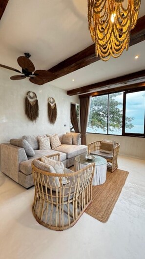 Familienvilla, 2 Schlafzimmer, Meerblick | Wohnbereich