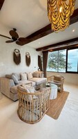 Family Villa, 2 Bedrooms, Sea View | Living area