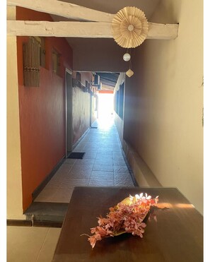 Interior - Located opposite the main square of Boipeba, 300m from Boca da Barra Beach. (Cairu)