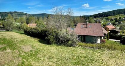 Renovated farmhouse, 500m2, Spa & Sauna, close to hiking trails