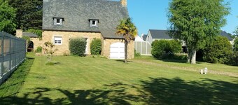 Maison de vacances avec piscine à proximité du Golfe. Acces à pied à la mer.