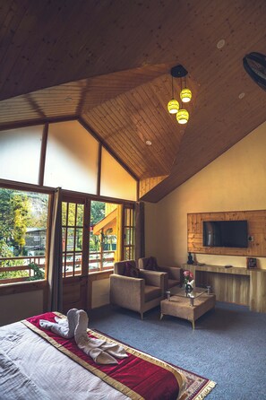 14 soverom, strykejern/-brett, wi-fi og sengetøy