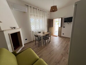 Living area - Salento - Villa Cice - semi-detached villa - back accommodation (Torricella)