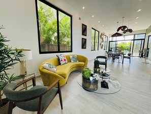 تلفزيون ذكي