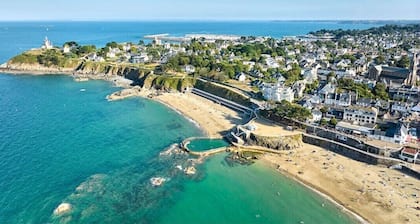 Nice duplex in Saint-Quay, a short walk to the bea