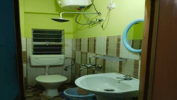 Deluxe Double Room | Bathroom