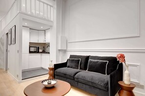 Televisión, oficina