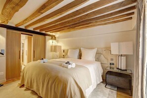 2 chambres, fer et planche à repasser, Wi-Fi, literie fournie